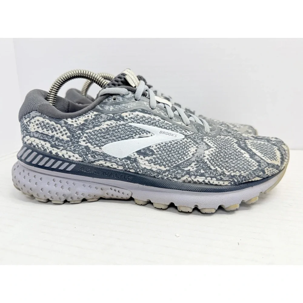 Brooks Adrenaline GTS 20 Snake Skin Grey Women 8.5B Running Shoes 1202961B071